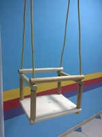 Качели подвесные (деревянные) - fgospostavki.ru - Красный Сулин