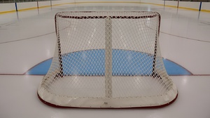 Сетка для хоккейных ворот (нить 5 миллиметров, 1,85Х1,25Х0,5 метров) - fgospostavki.ru - Красный Сулин