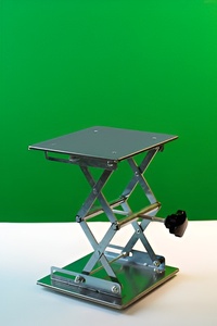 Столик подъемный 200х200 мм - fgospostavki.ru - Красный Сулин