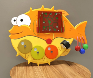 Бизиборд «Рыба-еж» - fgospostavki.ru - Красный Сулин