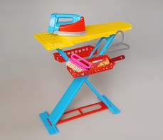 Набор "Я учусь гладить и чистить одежду" - fgospostavki.ru - Красный Сулин