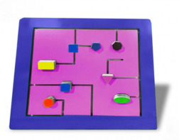 Тактильно-развивающая панель с геометрическими фигурами - fgospostavki.ru - Красный Сулин